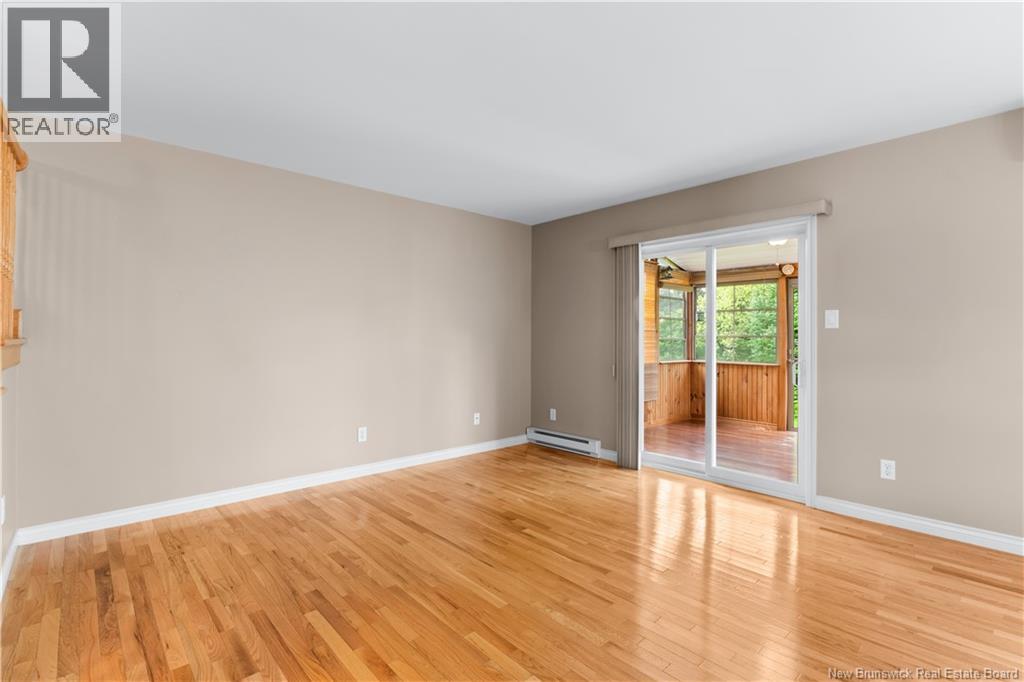 98 Firmin Crescent Property Photo 21