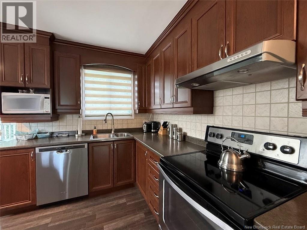 26 Des Soeurs Street Property Photo 3