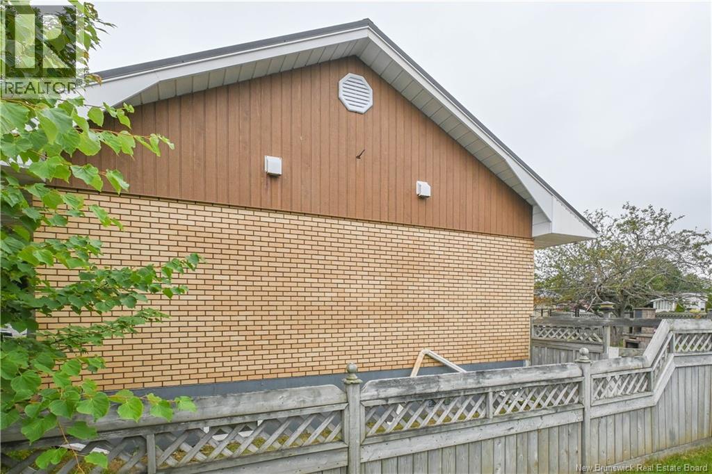 163 Des Peupliers Street Property Photo 3