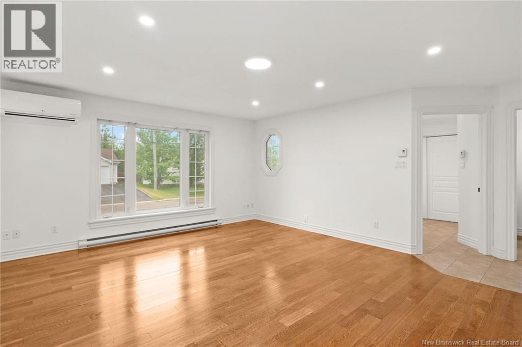 48 Barrington Property Photo 15