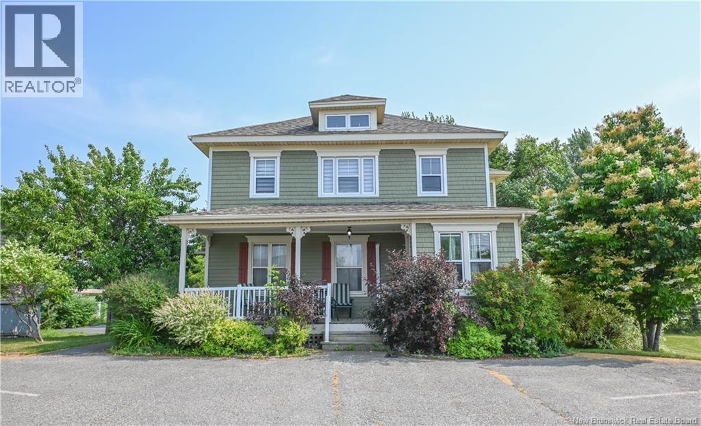 98 Saint-Pierre Ouest Boulevard