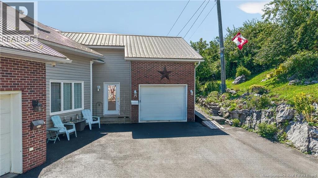 11 Harbour Terrace Property Photo 2
