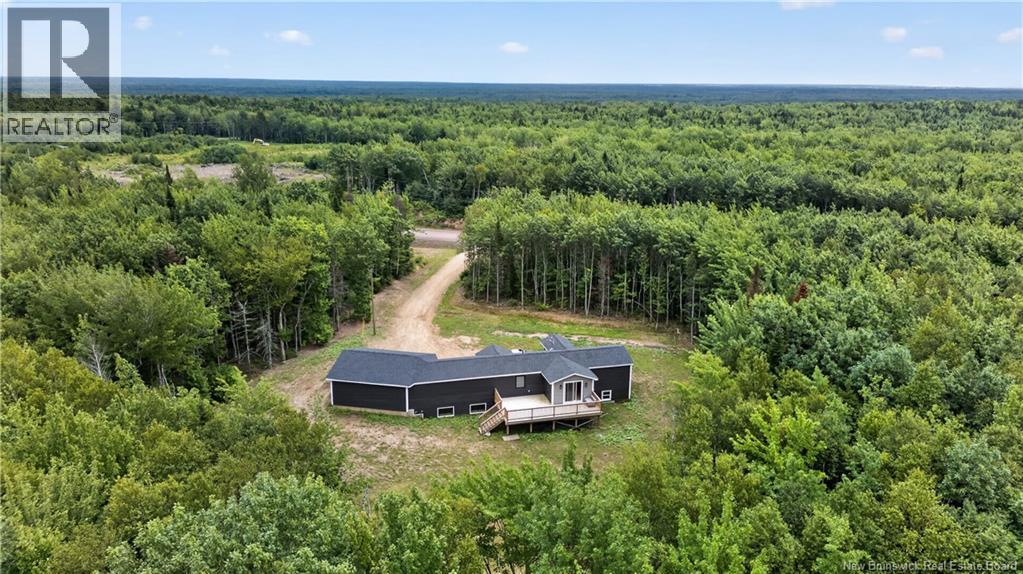 25-26 Roy Scenic Drive Property Photo 4