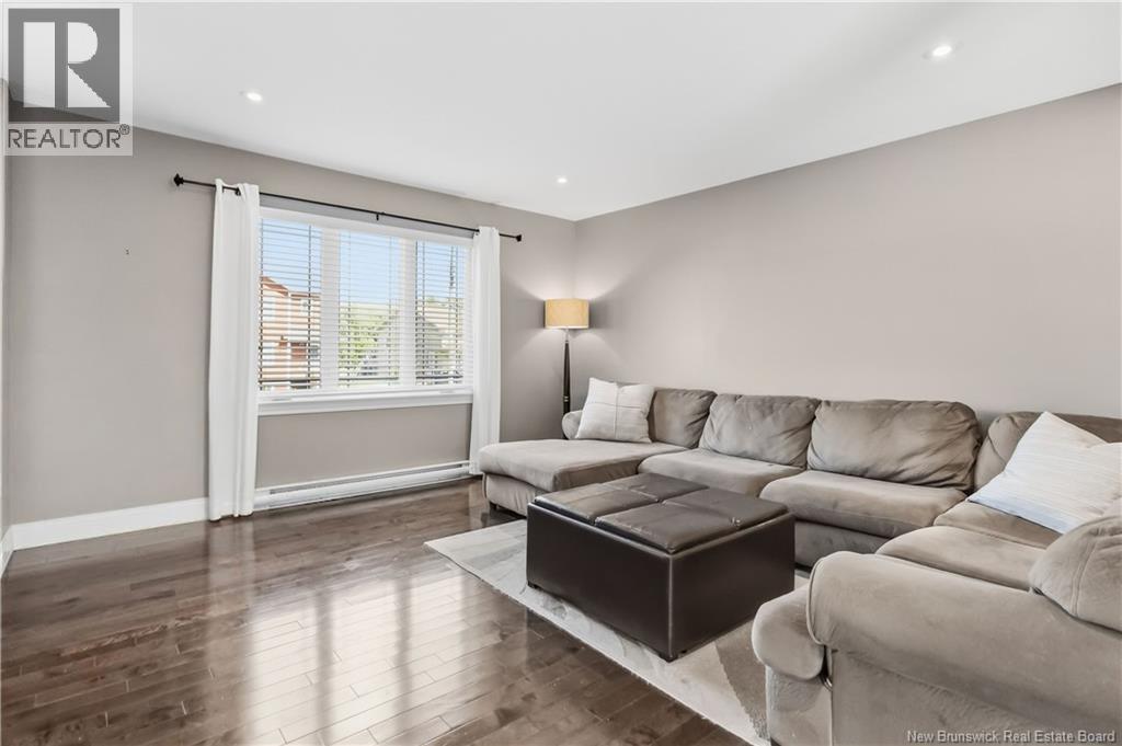 65 Belle-foret Property Photo 4