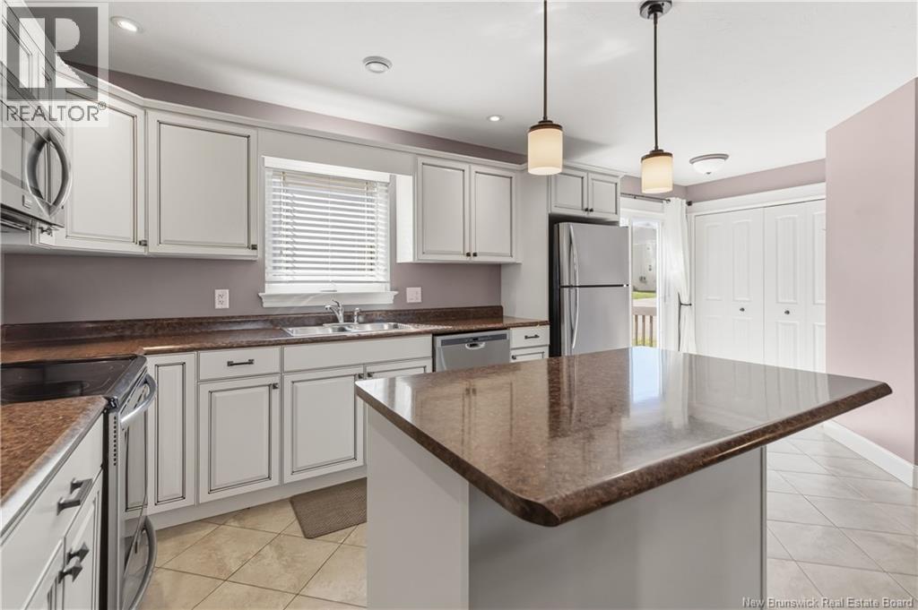65 Belle-foret Property Photo 8