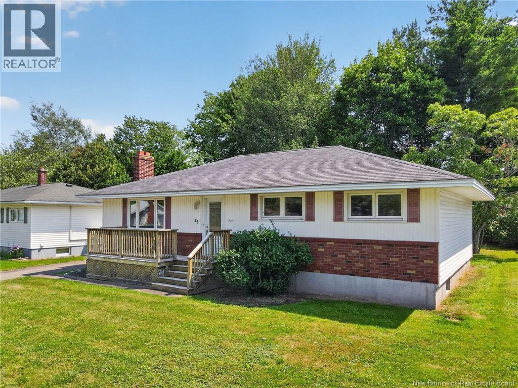 38 Lindsay Street Property Photo 1
