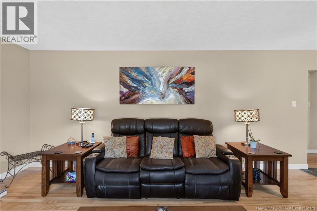 38 Lindsay Street Property Photo 10
