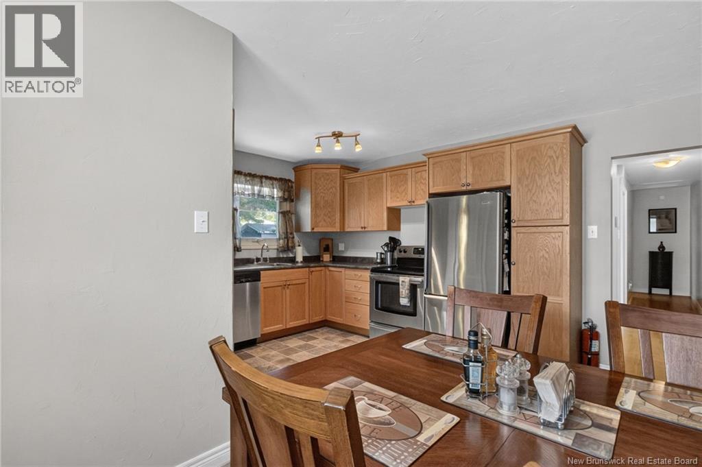 38 Lindsay Street Property Photo 16