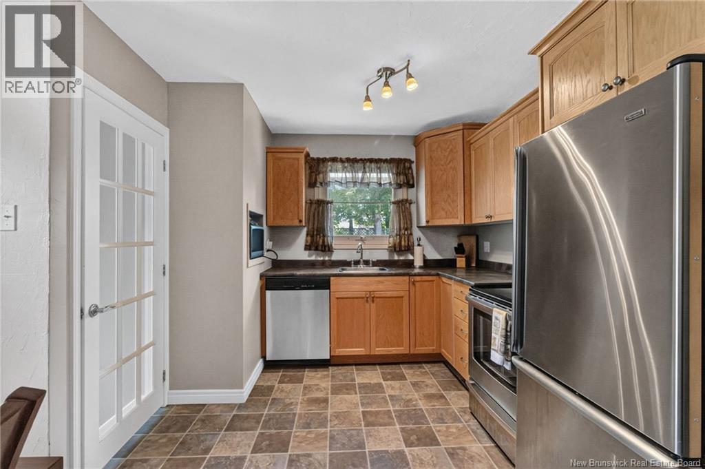 38 Lindsay Street Property Photo 17