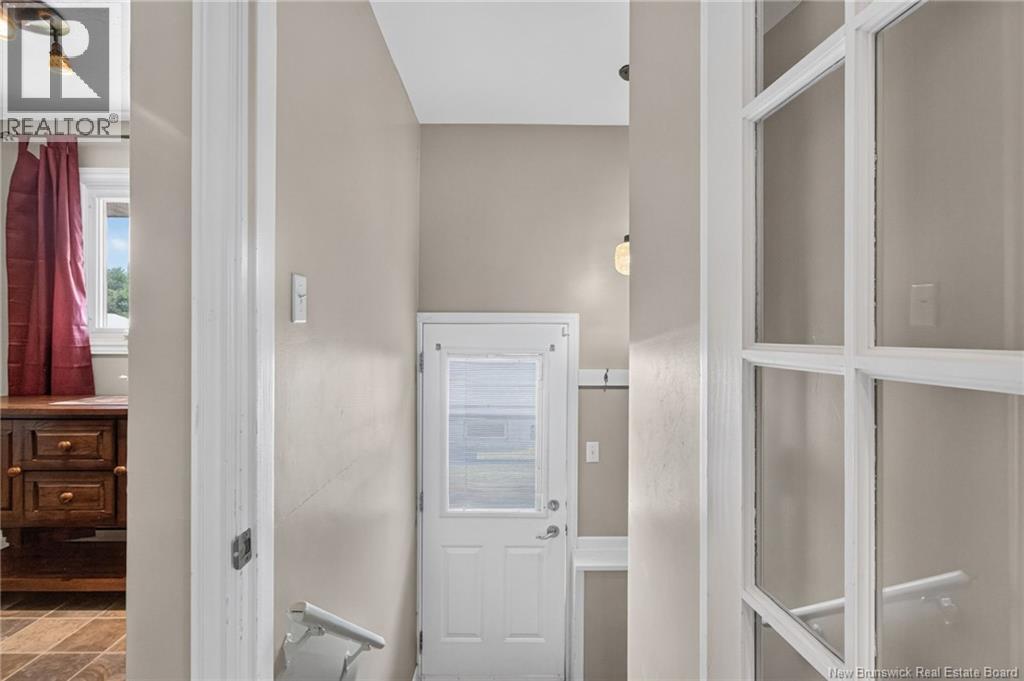 38 Lindsay Street Property Photo 20