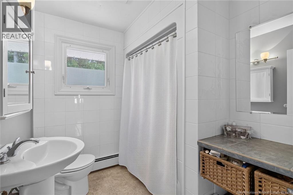 38 Lindsay Street Property Photo 21