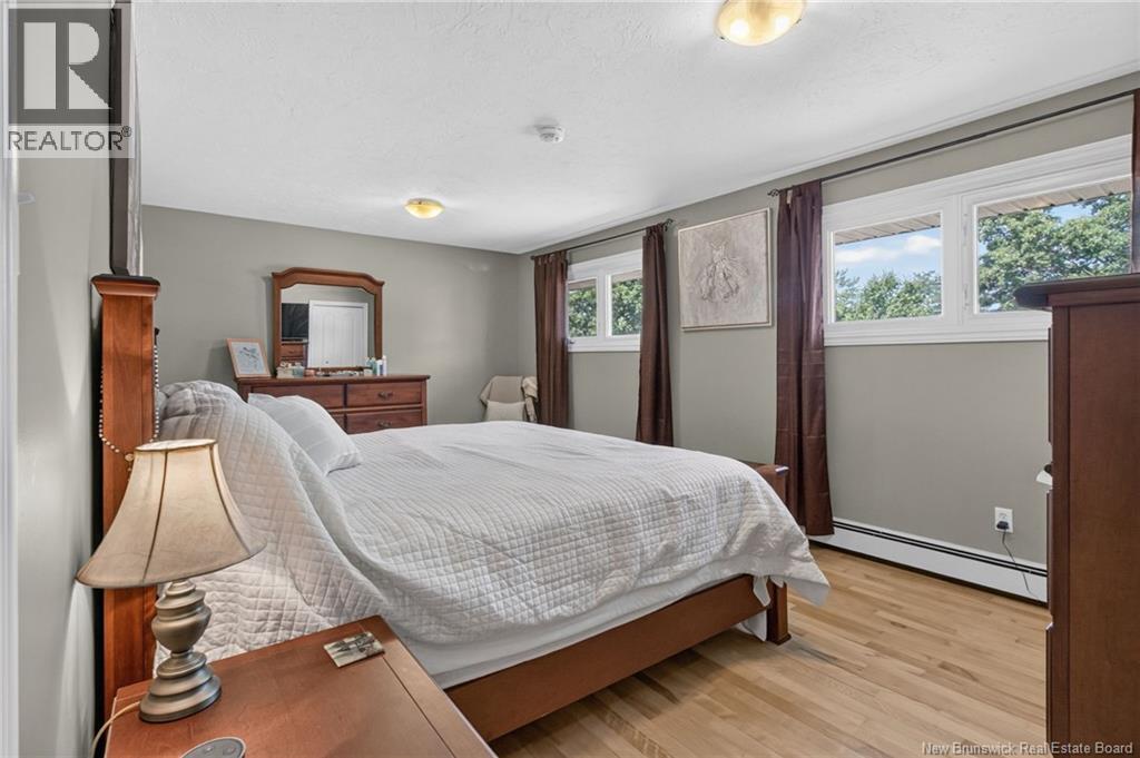 38 Lindsay Street Property Photo 23