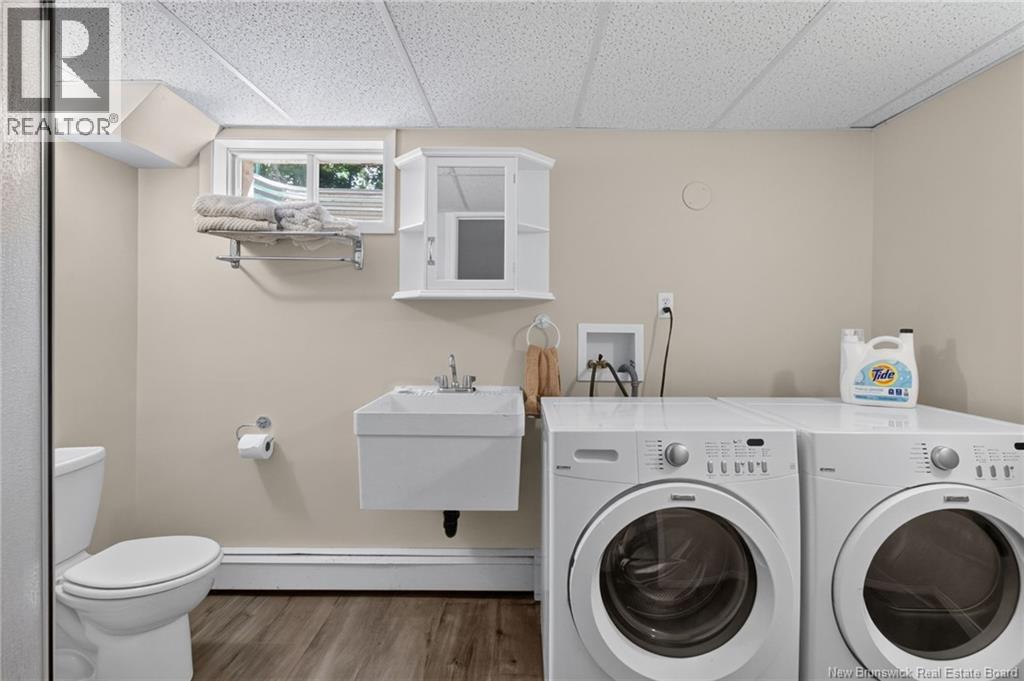 38 Lindsay Street Property Photo 31