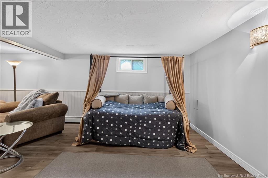 38 Lindsay Street Property Photo 35