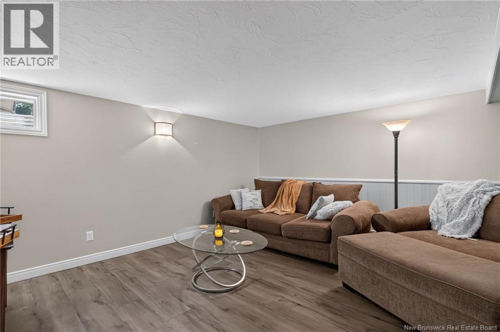 38 Lindsay Street Property Photo 36