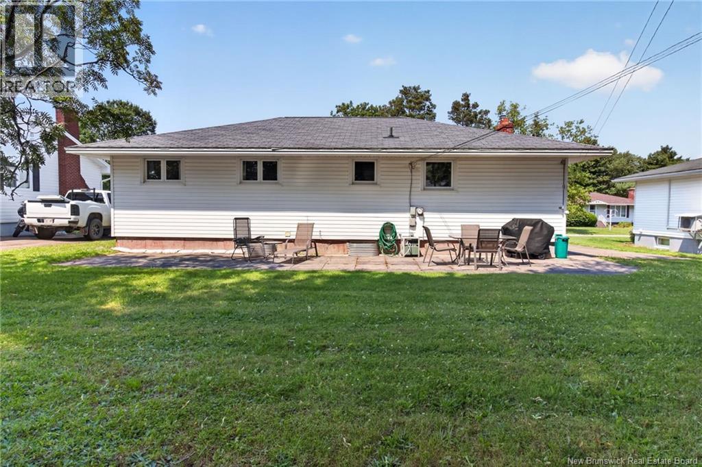 38 Lindsay Street Property Photo 40