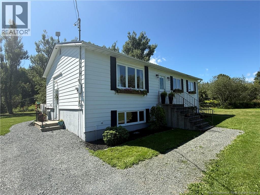 353 Back Greenfield Road Property Photo 2