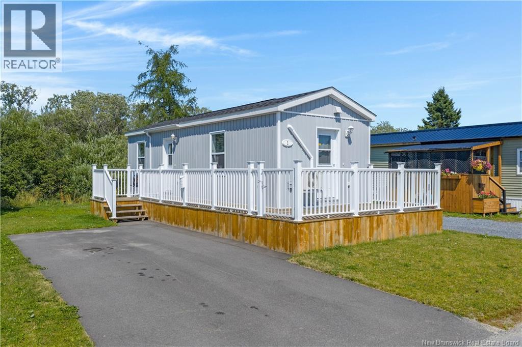1 Kingfisher Road Property Photo 1
