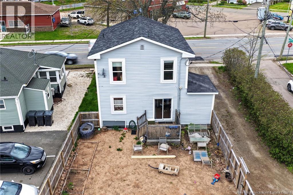 1690 Main Street Property Photo 5