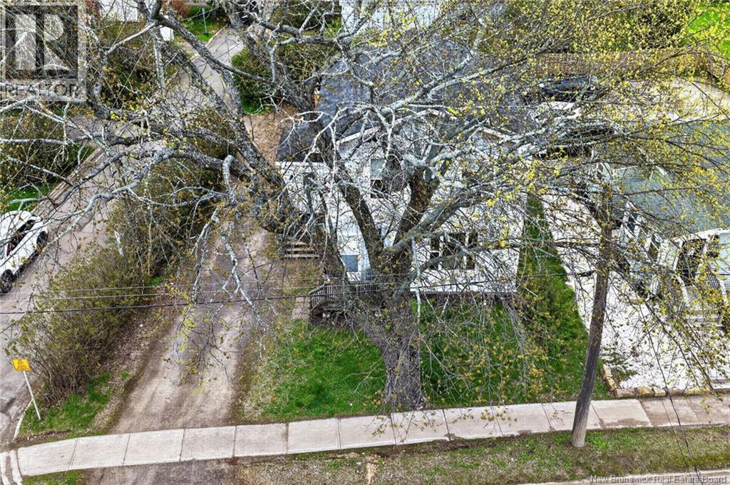 1690 Main Street Property Photo 8