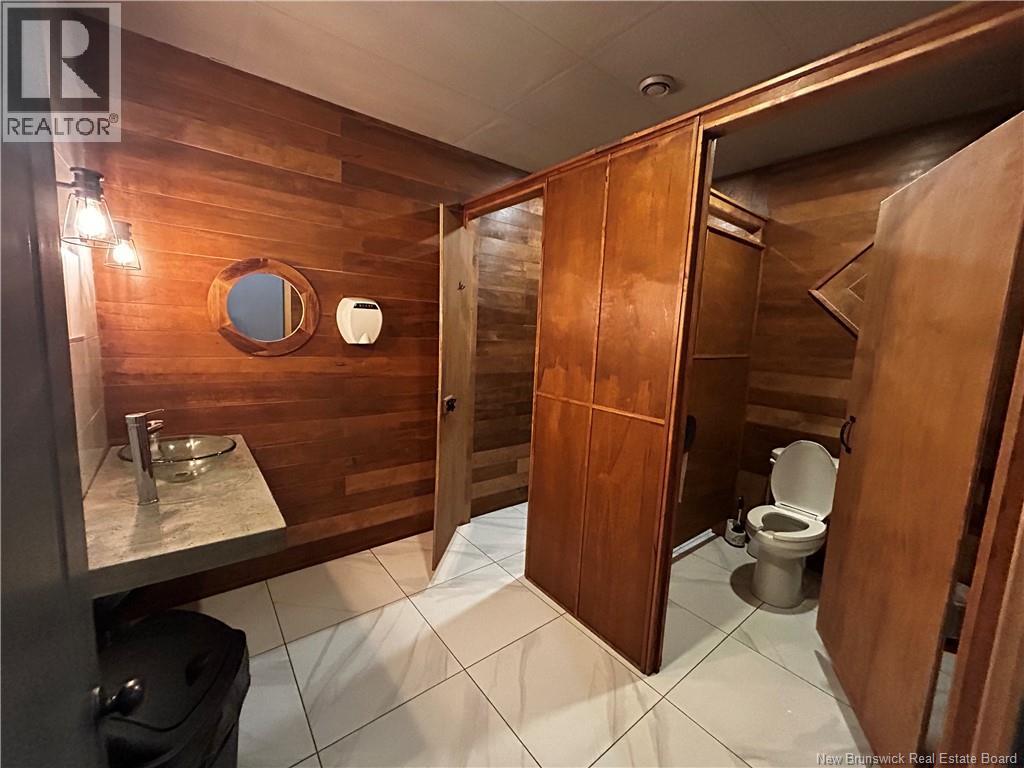 221 Hampton Road Property Photo 15