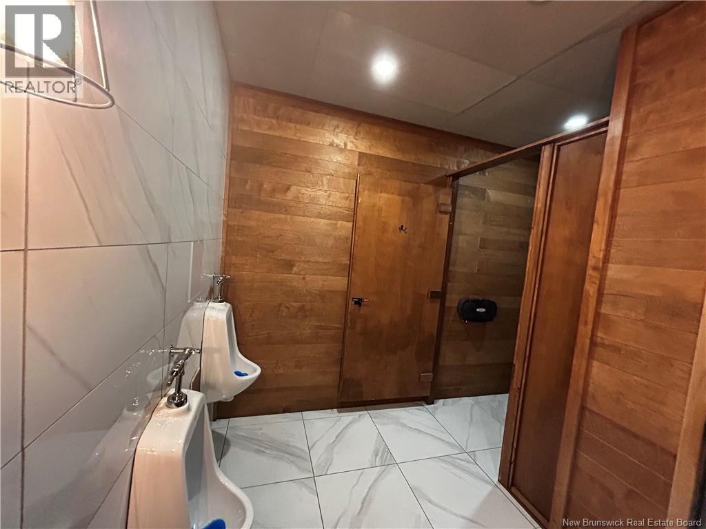 221 Hampton Road Property Photo 16
