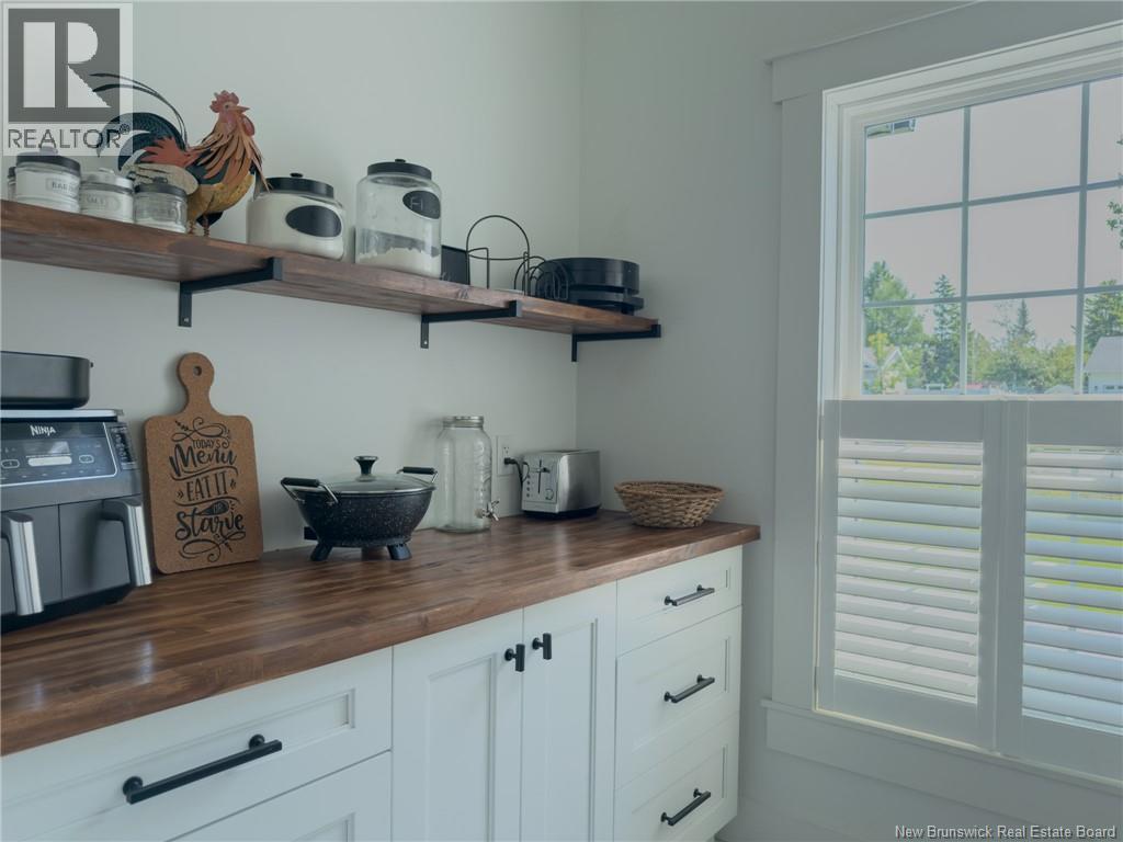 72 Longwood Drive Property Photo 11