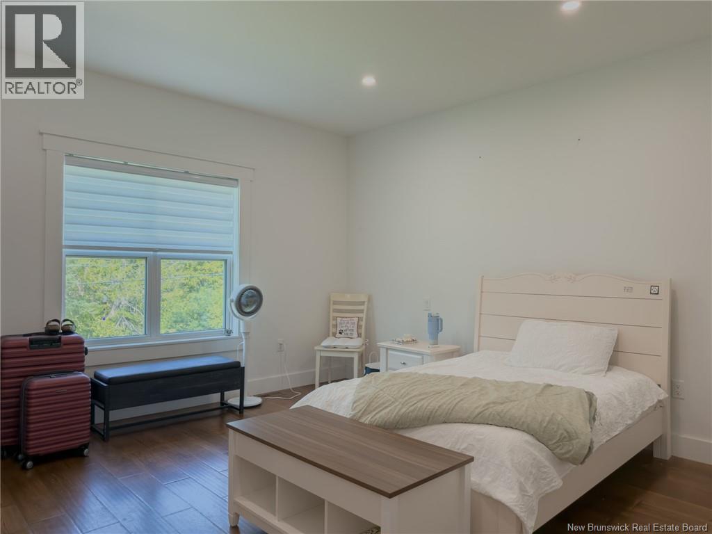 72 Longwood Drive Property Photo 18