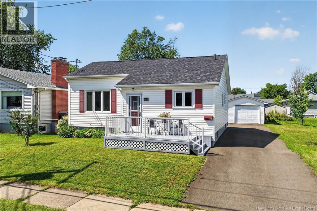 196 Waverley Avenue