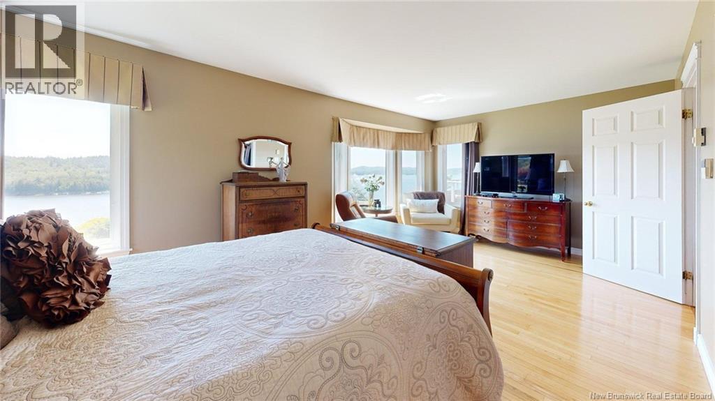 91 Rivershore Drive Property Photo 21