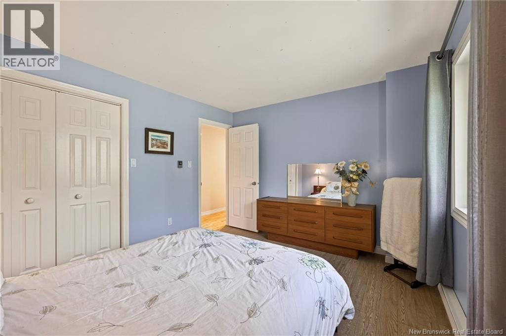338 Vanier Property Photo 30