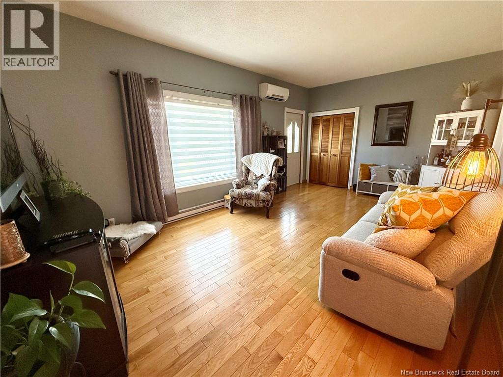 565 St Simon Property Photo 9