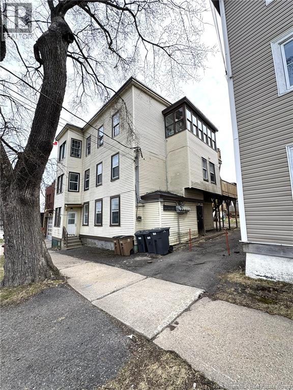 290 King St W Property Photo 5