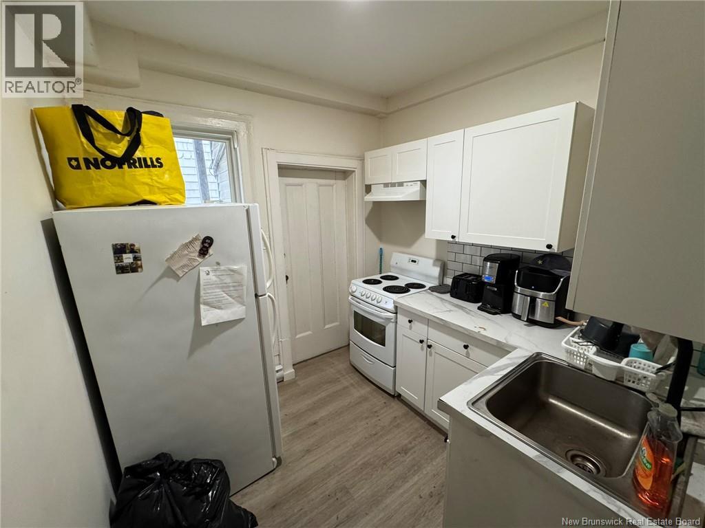 290 King St W Property Photo 11