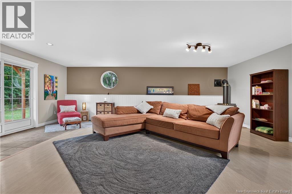 33 Amy Street Property Photo 21