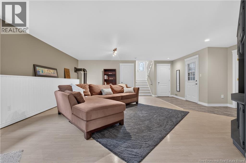 33 Amy Street Property Photo 22