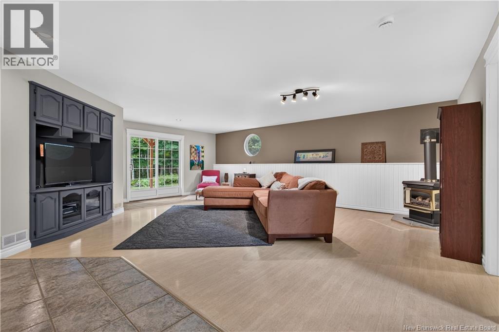 33 Amy Street Property Photo 23