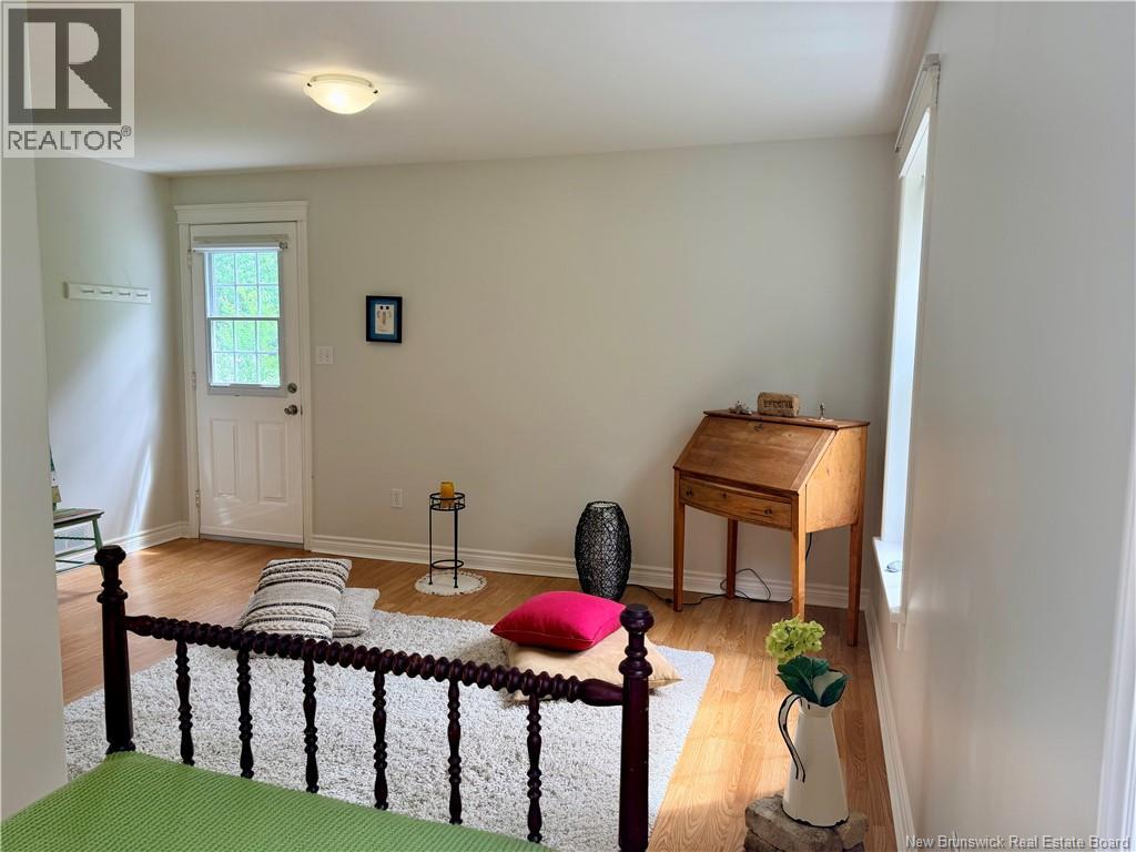 33 Amy Street Property Photo 29