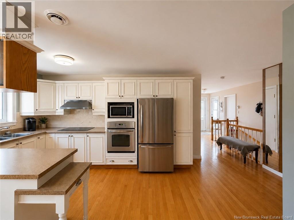 29 Leblond Street Property Photo 6