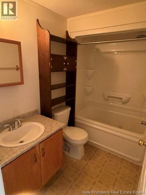 64 Orchard Crescent Property Photo 11