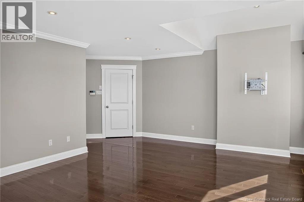 5 Admiralty Drive Property Photo 31
