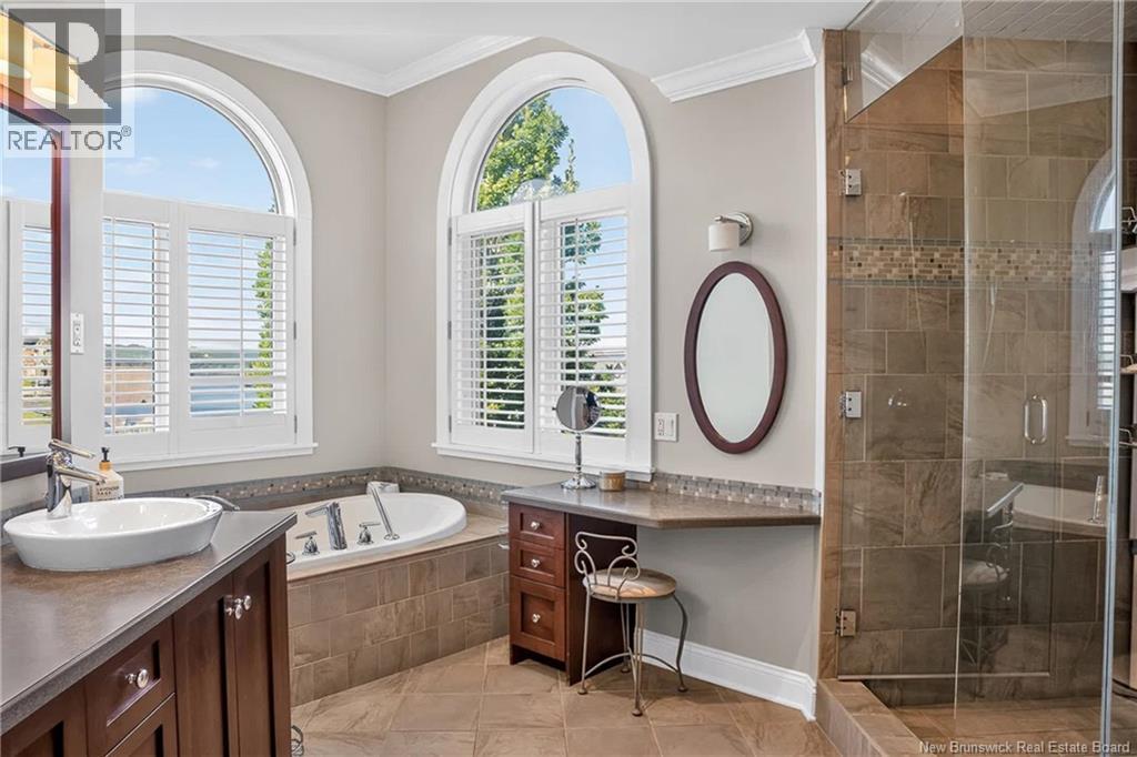 5 Admiralty Drive Property Photo 32