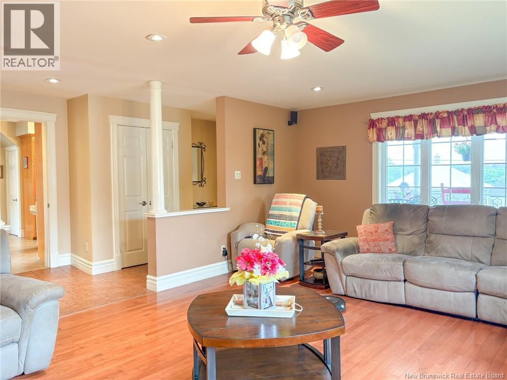 21 Hillcrest Avenue Property Photo 6