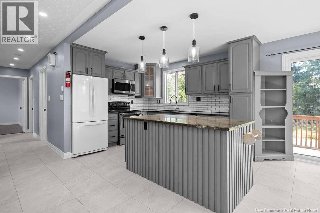 402 Marguerite Street Property Photo 14