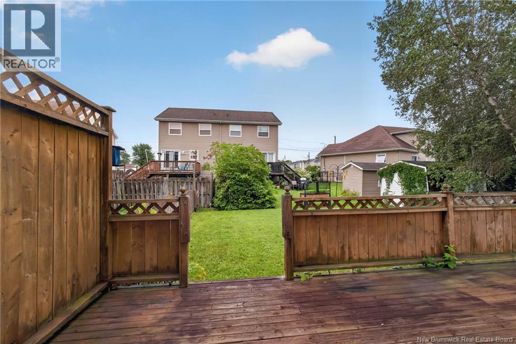 264 Glencairn Property Photo 23