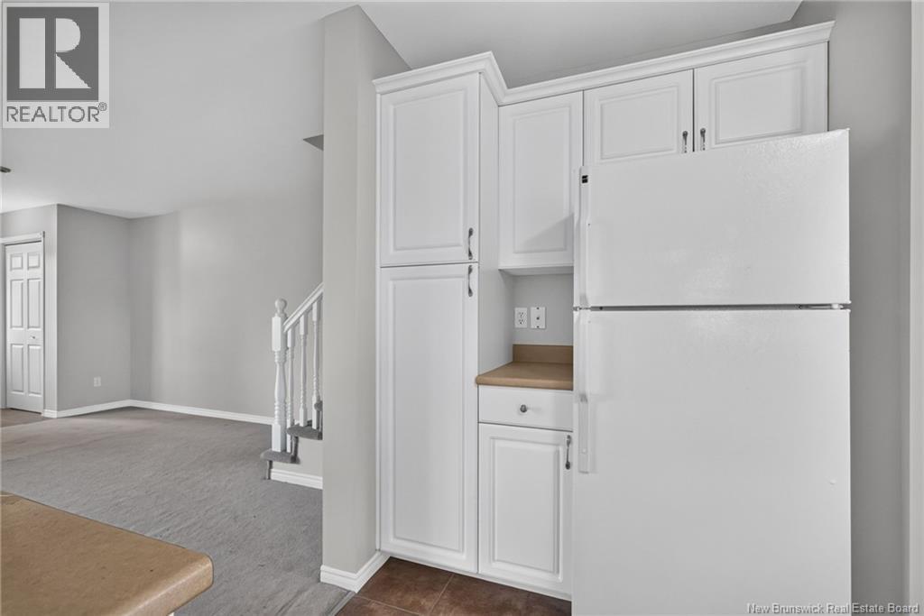 264 Glencairn Property Photo 24