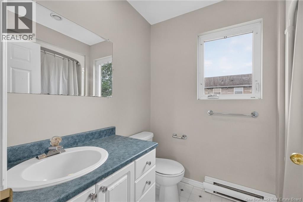 264 Glencairn Property Photo 25