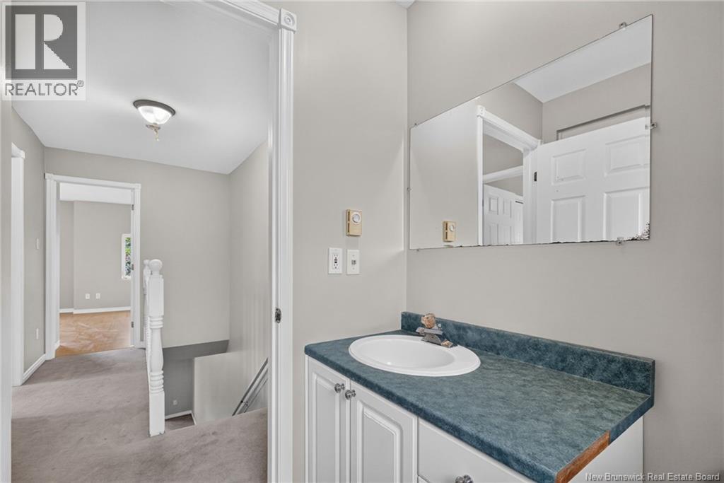 264 Glencairn Property Photo 26