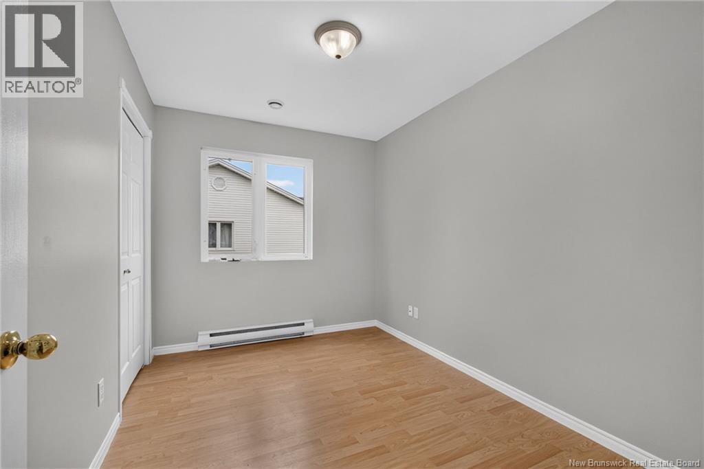 264 Glencairn Property Photo 31