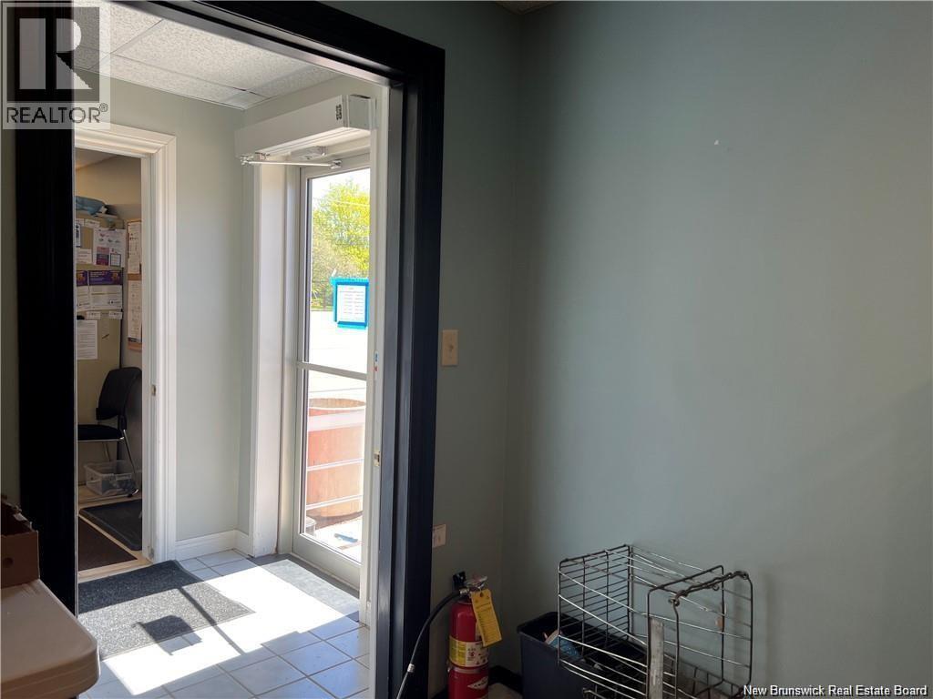 9550 Main Street Property Photo 17